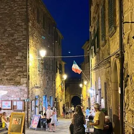 Apartamento Free Parking - Tosca - Ampio Nel Borgo Medioevale Di *